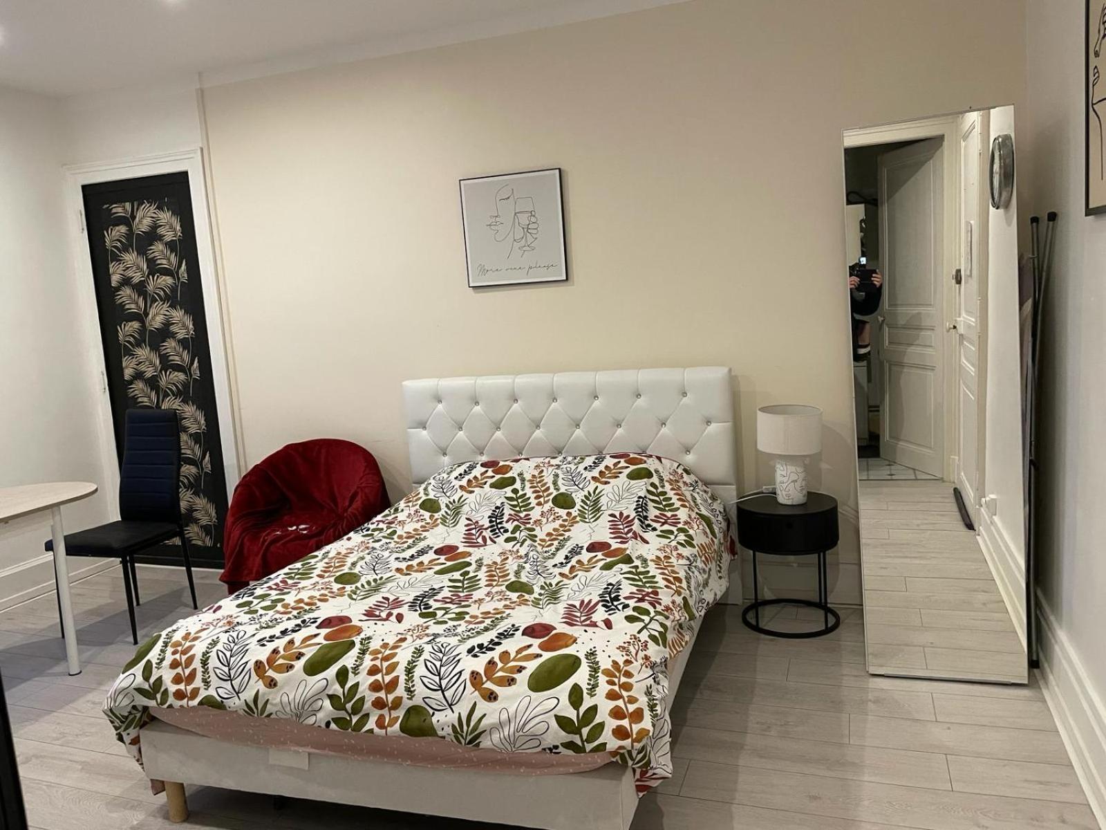 Studio Meuble Et Lumineux 20M2 Apartment Vittel Exterior foto